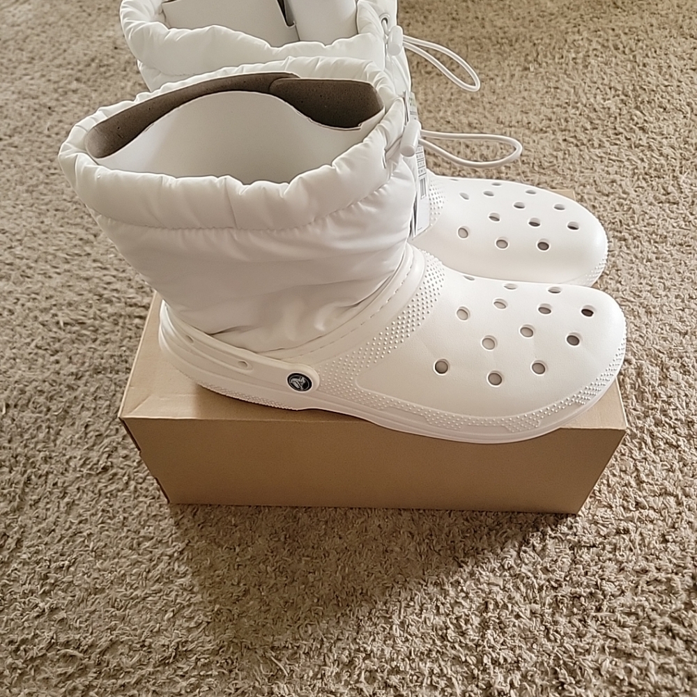 Crocs Classic Lined Neo Puff Boots White Size Men 13/Women 15 Unisex 206630-143